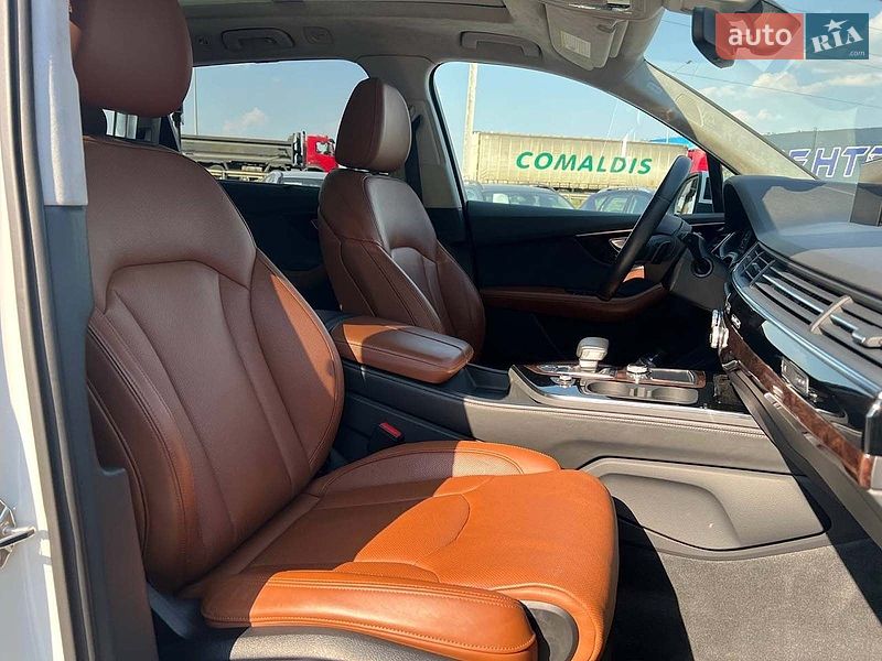 Позашляховик / Кросовер Audi Q7 2018 в Львові