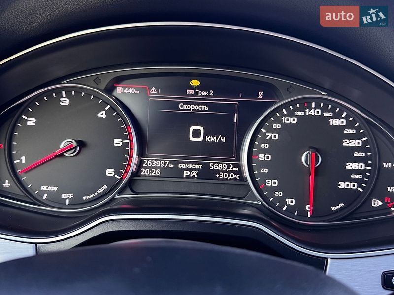 Позашляховик / Кросовер Audi Q7 2016 в Млиніві