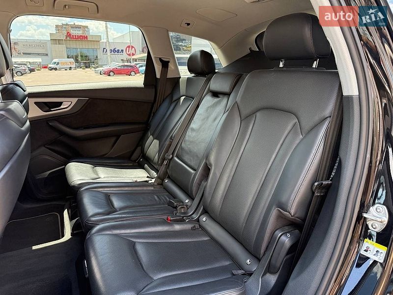 Внедорожник / Кроссовер Audi Q7 2016 в Житомире