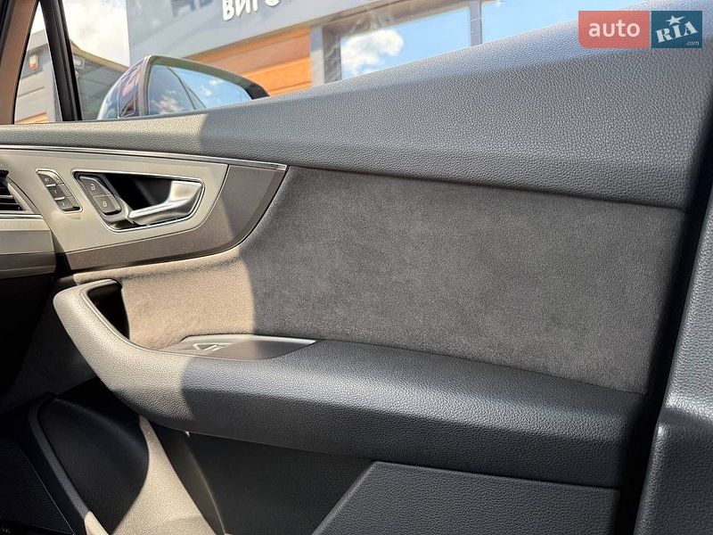 Внедорожник / Кроссовер Audi Q7 2016 в Житомире