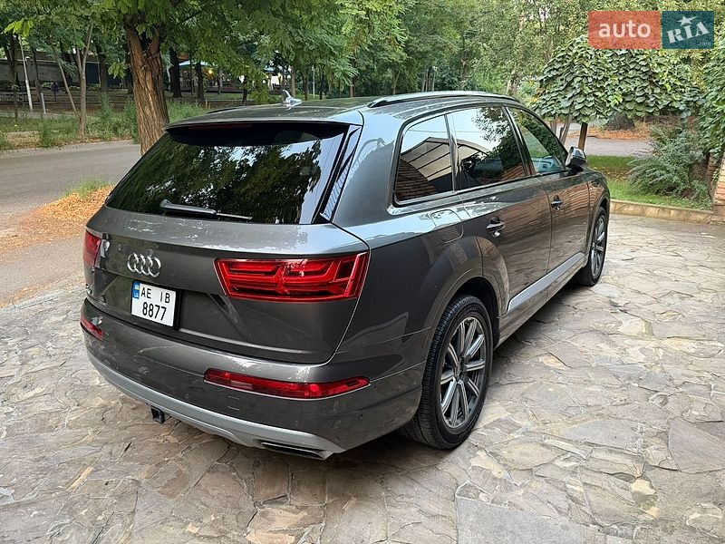 Внедорожник / Кроссовер Audi Q7 2018 в Днепре