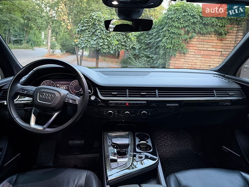 Внедорожник / Кроссовер Audi Q7 2018 в Днепре