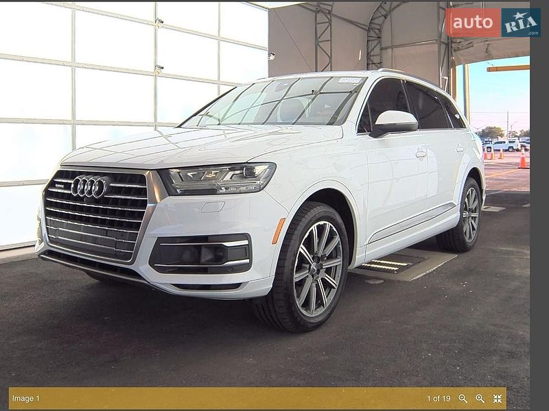 Позашляховик / Кросовер Audi Q7 2016 в Долині