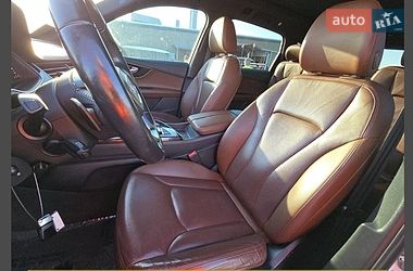 Позашляховик / Кросовер Audi Q7 2016 в Долині