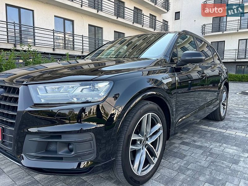 Позашляховик / Кросовер Audi Q7 2018 в Мукачевому