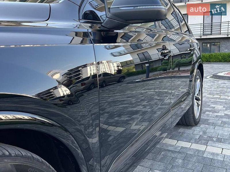 Позашляховик / Кросовер Audi Q7 2018 в Мукачевому