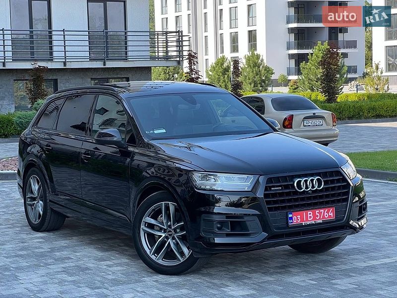 Позашляховик / Кросовер Audi Q7 2018 в Мукачевому