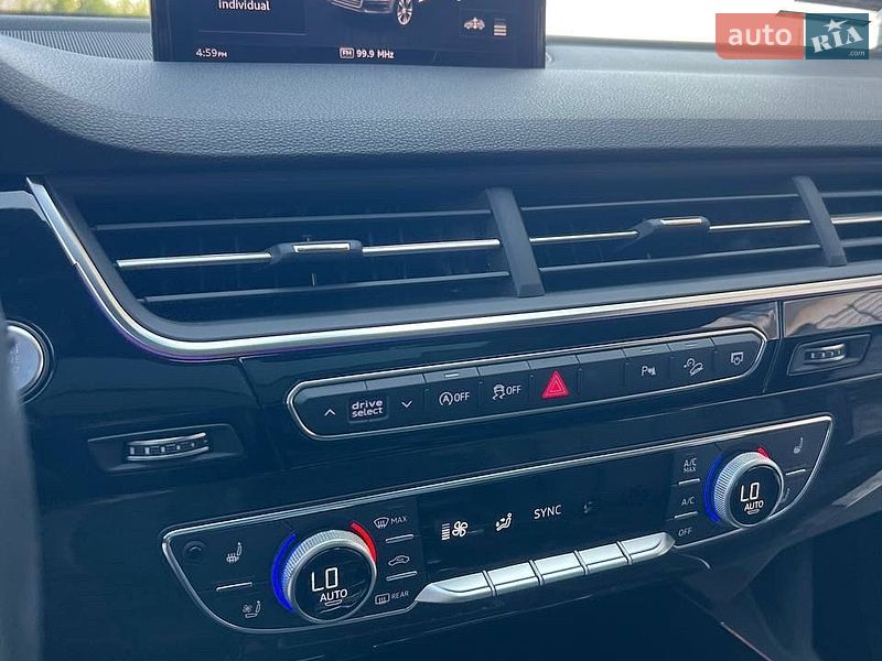 Позашляховик / Кросовер Audi Q7 2018 в Мукачевому