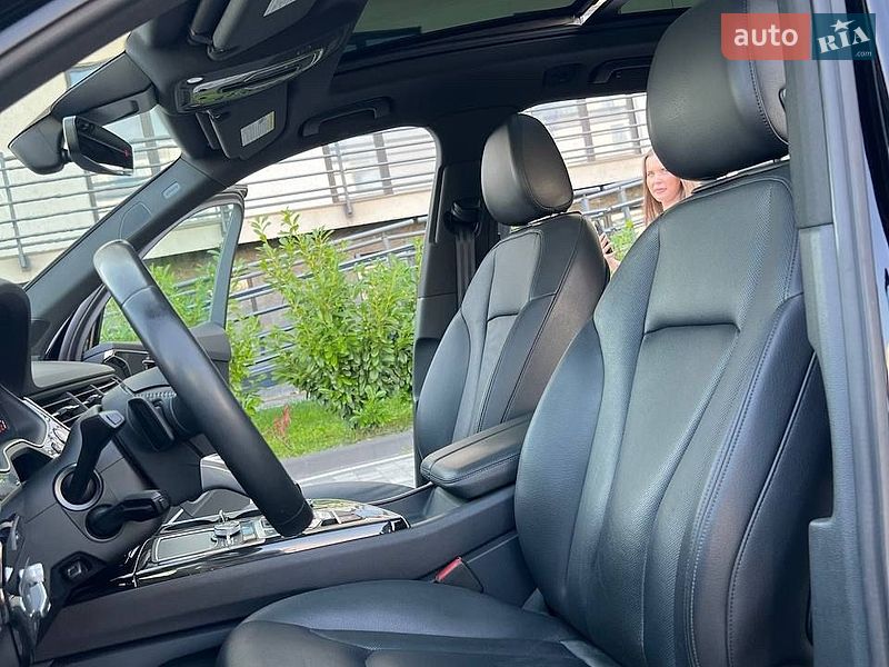 Позашляховик / Кросовер Audi Q7 2018 в Мукачевому