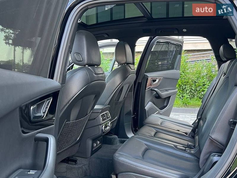 Позашляховик / Кросовер Audi Q7 2018 в Мукачевому