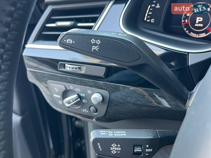 Позашляховик / Кросовер Audi Q7 2018 в Мукачевому
