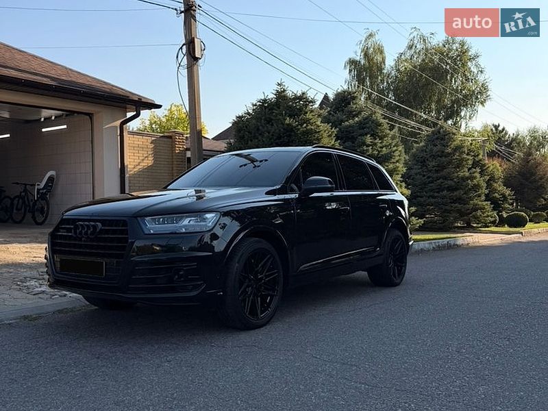 Позашляховик / Кросовер Audi Q7 2018 в Дніпрі фото 7 Позашляховик / Кросовер Audi Q7 2018 в Дніпрі