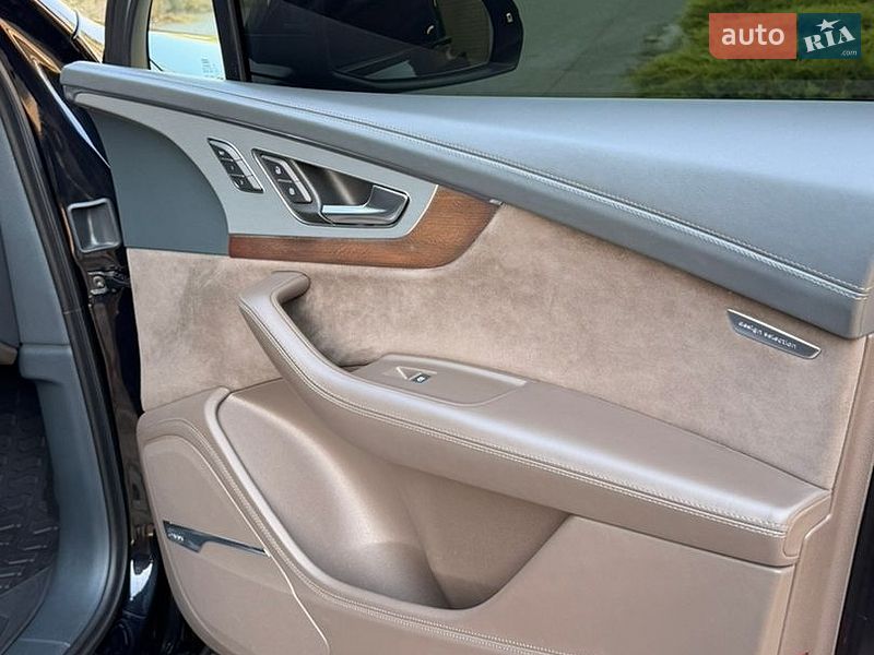 Позашляховик / Кросовер Audi Q7 2018 в Дніпрі фото 20 Позашляховик / Кросовер Audi Q7 2018 в Дніпрі