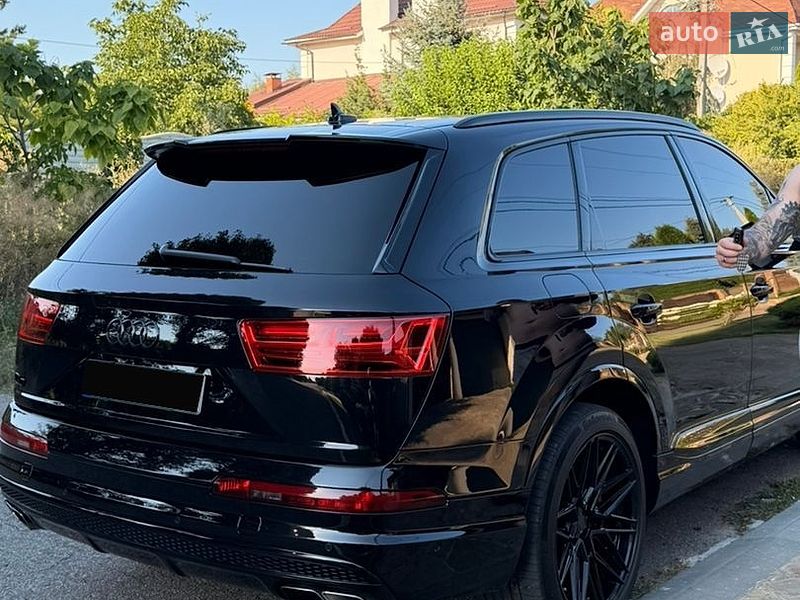 Позашляховик / Кросовер Audi Q7 2018 в Дніпрі фото 12 Позашляховик / Кросовер Audi Q7 2018 в Дніпрі