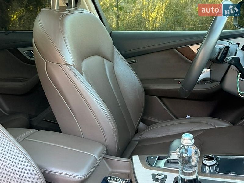 Позашляховик / Кросовер Audi Q7 2018 в Дніпрі фото 24 Позашляховик / Кросовер Audi Q7 2018 в Дніпрі