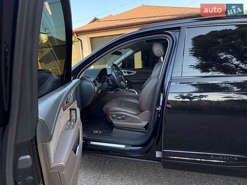 Позашляховик / Кросовер Audi Q7 2018 в Дніпрі фото 33 Позашляховик / Кросовер Audi Q7 2018 в Дніпрі
