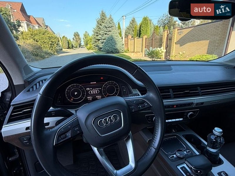 Позашляховик / Кросовер Audi Q7 2018 в Дніпрі фото 39 Позашляховик / Кросовер Audi Q7 2018 в Дніпрі
