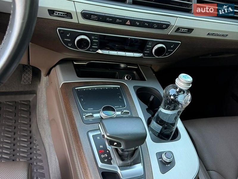 Позашляховик / Кросовер Audi Q7 2018 в Дніпрі фото 40 Позашляховик / Кросовер Audi Q7 2018 в Дніпрі