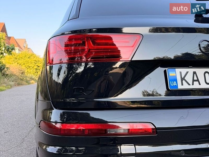 Позашляховик / Кросовер Audi Q7 2018 в Дніпрі фото 17 Позашляховик / Кросовер Audi Q7 2018 в Дніпрі