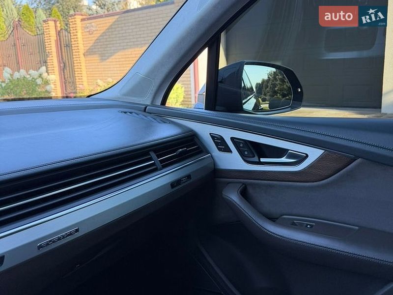 Позашляховик / Кросовер Audi Q7 2018 в Дніпрі фото 50 Позашляховик / Кросовер Audi Q7 2018 в Дніпрі