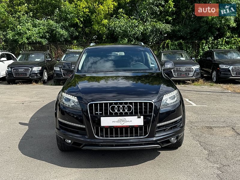 Позашляховик / Кросовер Audi Q7 2012 в Луцьку