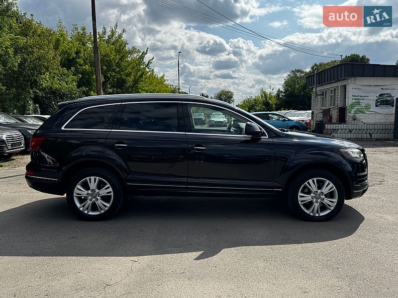 Позашляховик / Кросовер Audi Q7 2012 в Луцьку