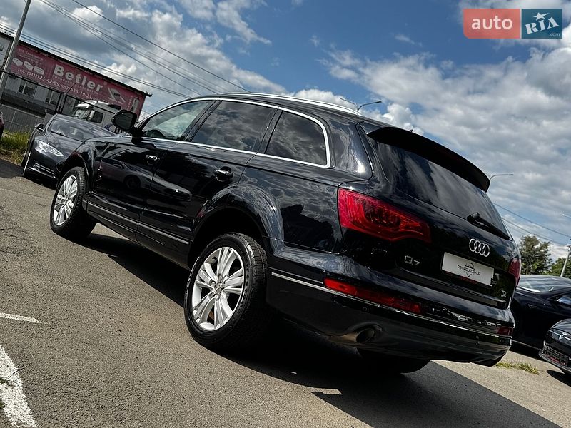 Позашляховик / Кросовер Audi Q7 2012 в Луцьку