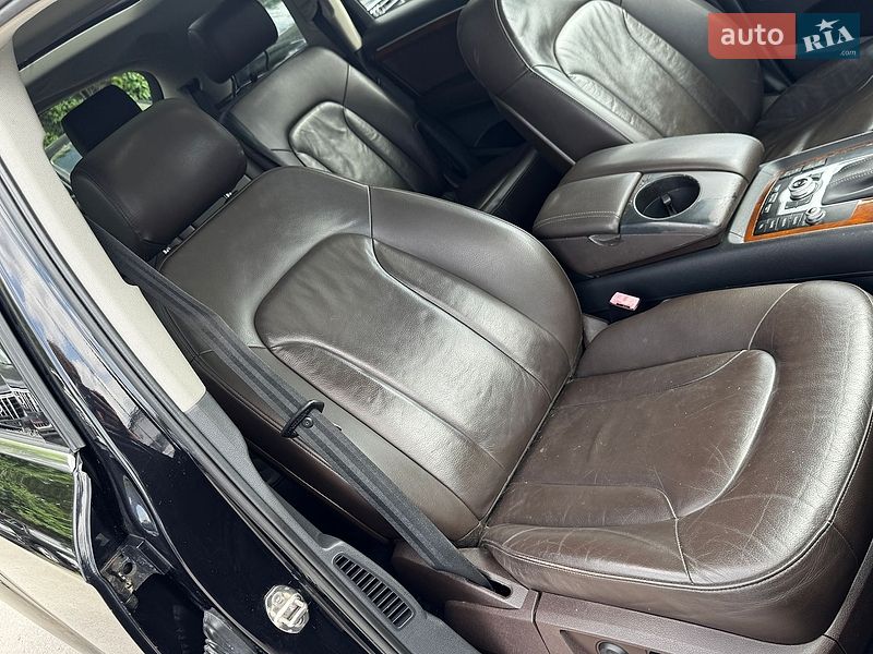 Позашляховик / Кросовер Audi Q7 2012 в Луцьку