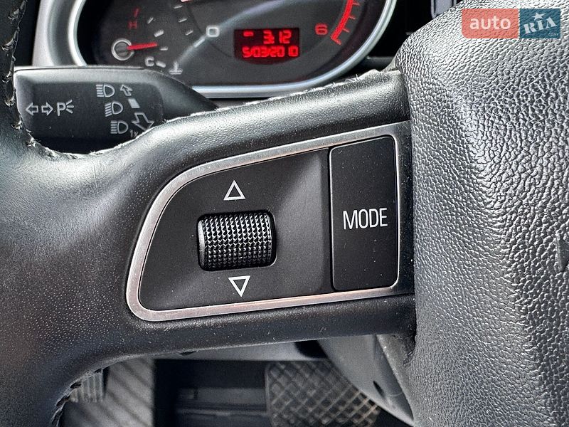 Позашляховик / Кросовер Audi Q7 2012 в Луцьку