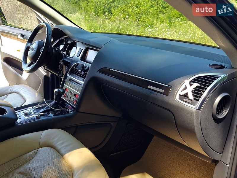 Позашляховик / Кросовер Audi Q7 2013 в Івано-Франківську