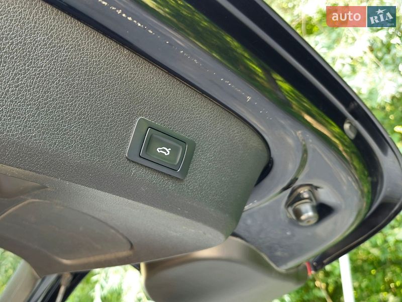 Позашляховик / Кросовер Audi Q7 2013 в Івано-Франківську
