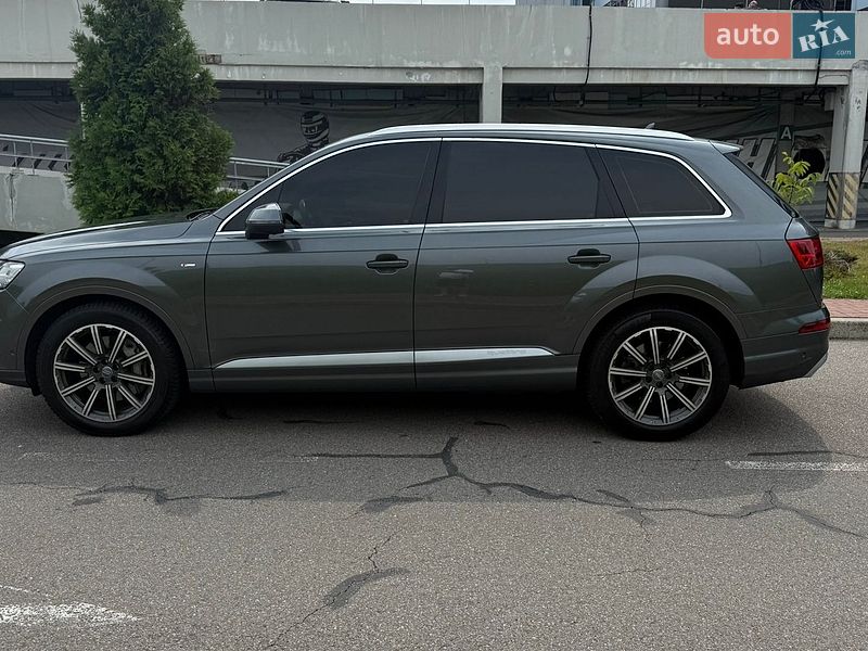 Внедорожник / Кроссовер Audi Q7 2017 в Киеве фото 31 Внедорожник / Кроссовер Audi Q7 2017 в Киеве