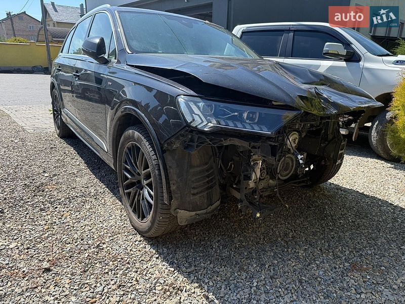 Внедорожник / Кроссовер Audi Q7 2021 в Ивано-Франковске