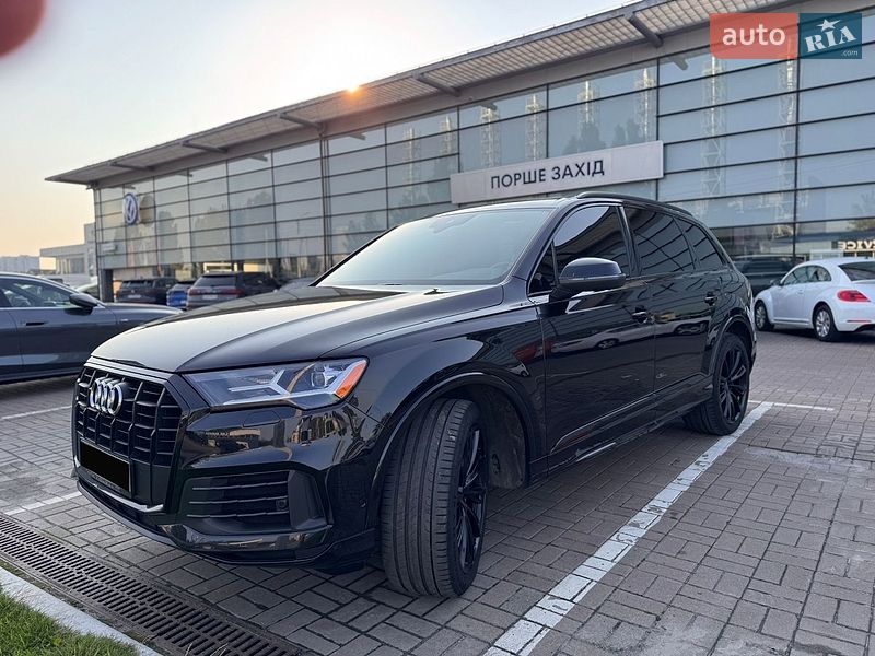 Внедорожник / Кроссовер Audi Q7 2020 в Киеве