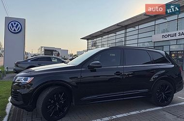 Внедорожник / Кроссовер Audi Q7 2020 в Киеве