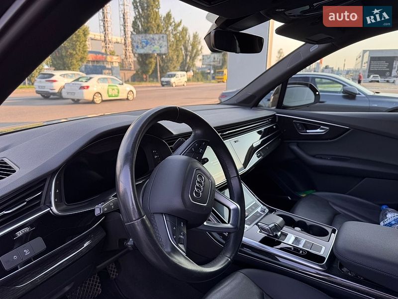 Внедорожник / Кроссовер Audi Q7 2020 в Киеве