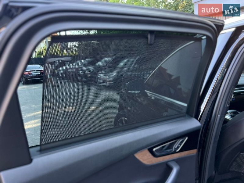 Позашляховик / Кросовер Audi Q7 2016 в Одесі