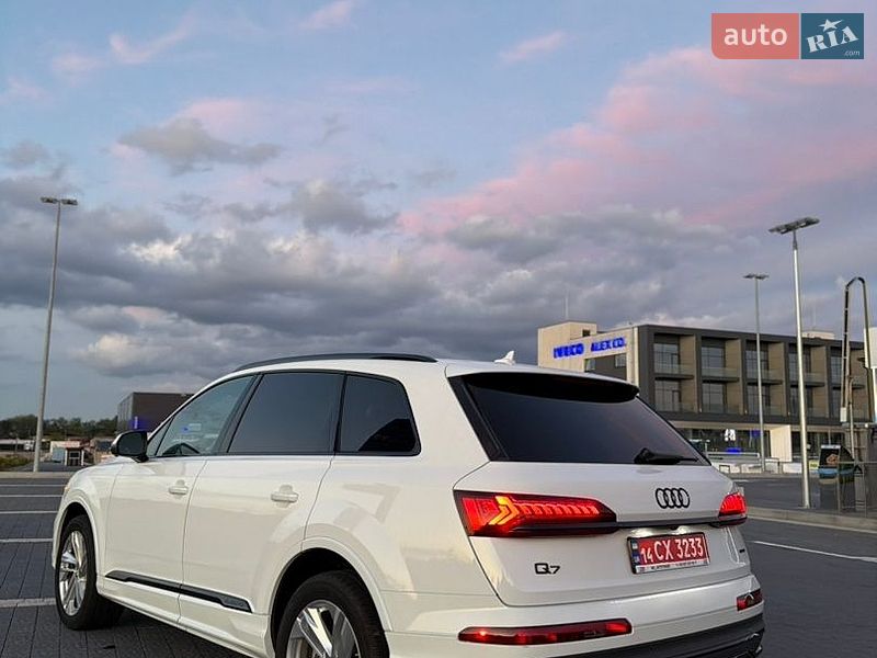 Позашляховик / Кросовер Audi Q7 2022 в Львові