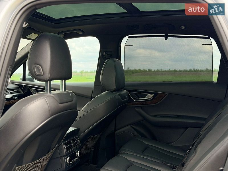 Внедорожник / Кроссовер Audi Q7 2017 в Виннице