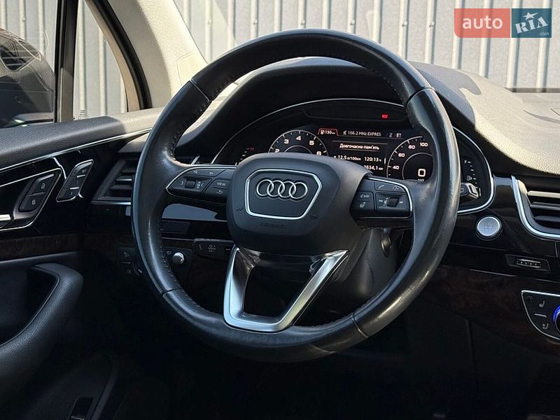 Внедорожник / Кроссовер Audi Q7 2017 в Мукачево