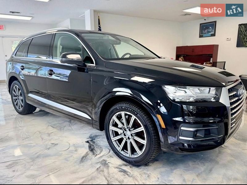 Внедорожник / Кроссовер Audi Q7 2017 в Мукачево