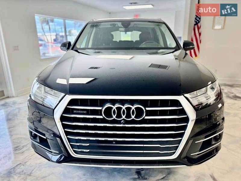 Внедорожник / Кроссовер Audi Q7 2017 в Мукачево