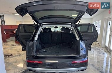 Внедорожник / Кроссовер Audi Q7 2017 в Мукачево
