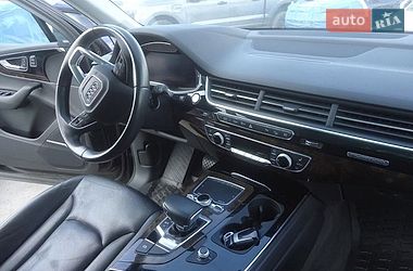 Внедорожник / Кроссовер Audi Q7 2017 в Мукачево