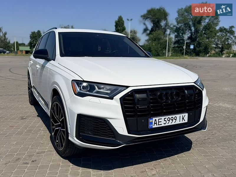 Внедорожник / Кроссовер Audi Q7 2020 в Днепре