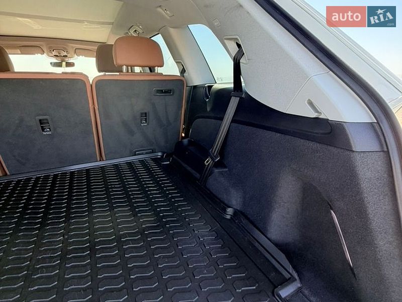 Внедорожник / Кроссовер Audi Q7 2020 в Днепре