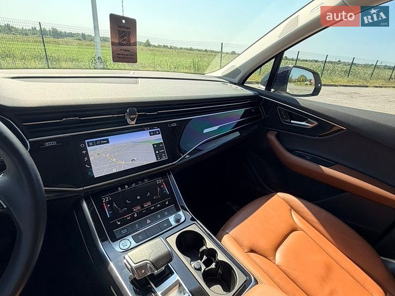 Внедорожник / Кроссовер Audi Q7 2020 в Днепре