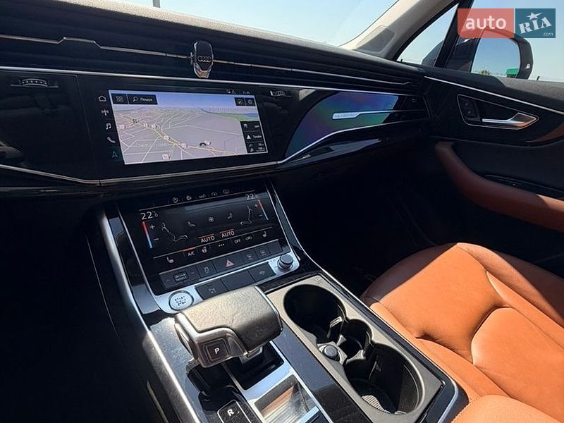 Внедорожник / Кроссовер Audi Q7 2020 в Днепре
