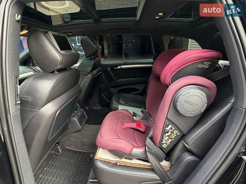 Внедорожник / Кроссовер Audi Q7 2012 в Киеве