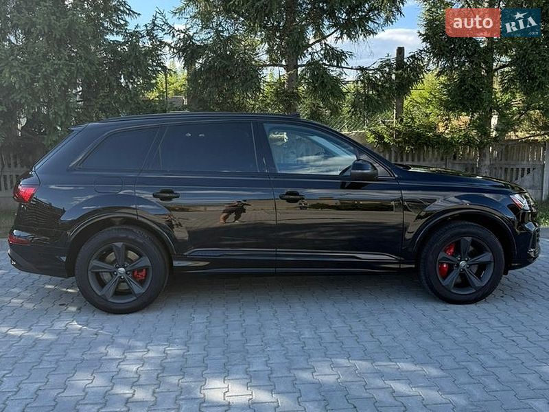 Внедорожник / Кроссовер Audi Q7 2020 в Ивано-Франковске